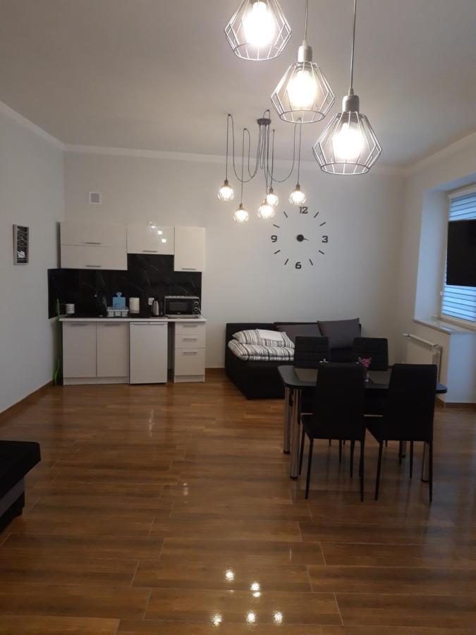 Apartamenty Polna Ostrowiec Swietokrzyski Exterior photo