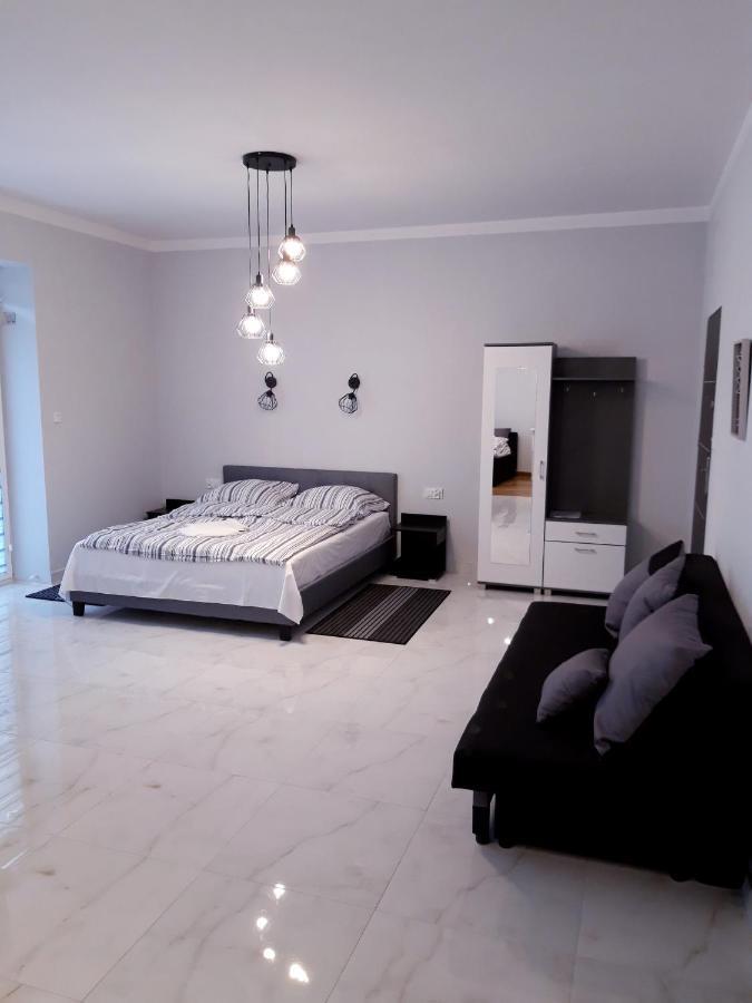 Apartamenty Polna Ostrowiec Swietokrzyski Exterior photo